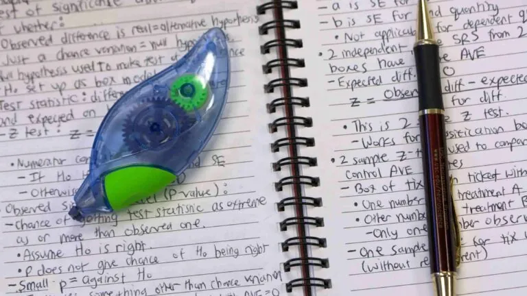 Here’s How to Find the Right College Scholarships for You